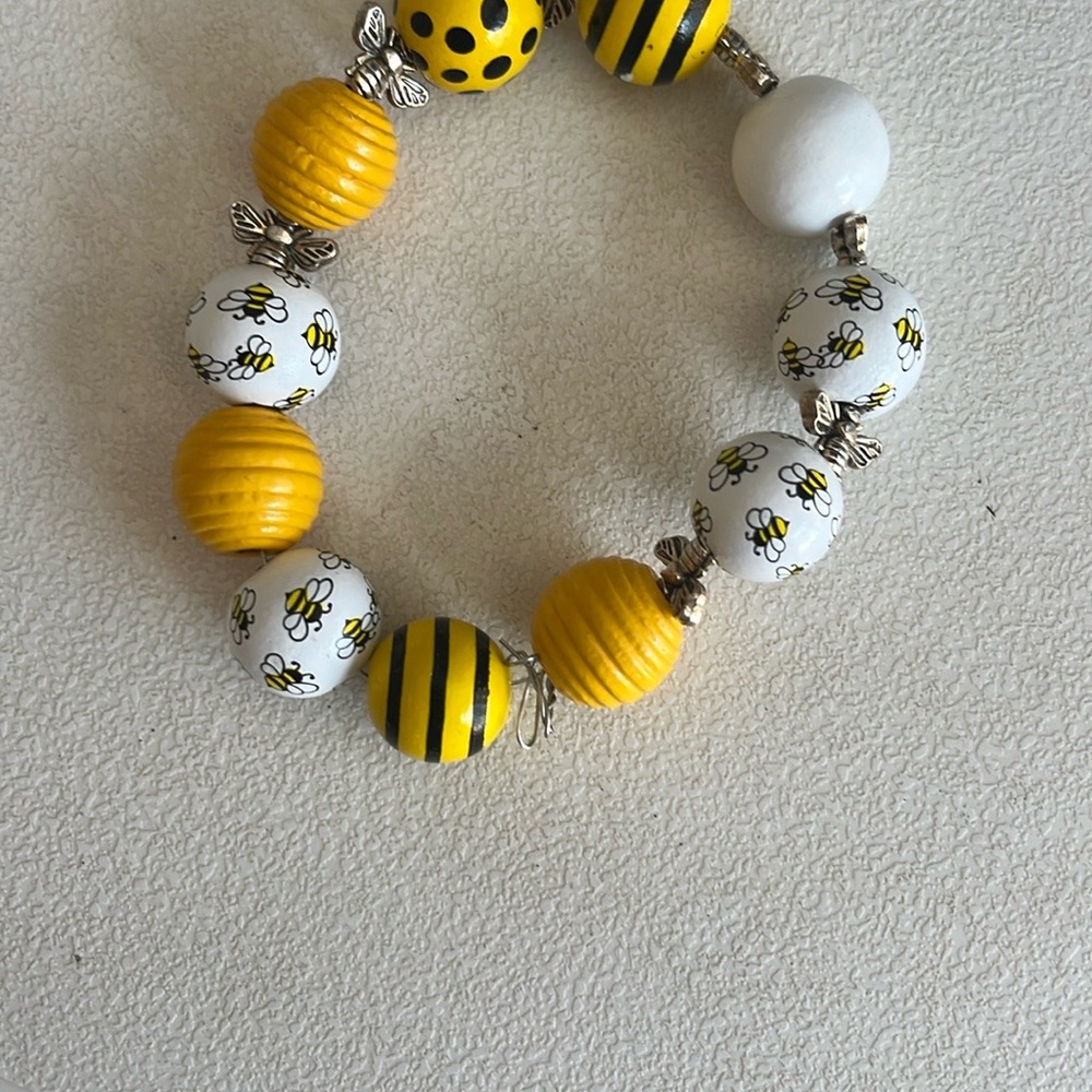 Yellow and White Beaded Bracelet with bees 🐝